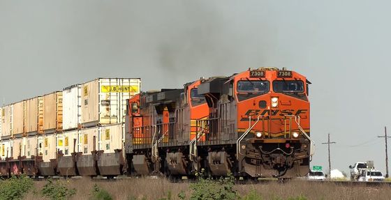 Servizi di spedizione ferroviaria di merci internazionali da Cina a Spagna