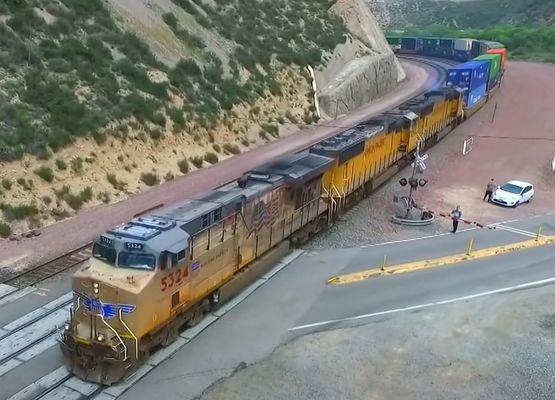 Amazon Cina verso gli Stati Uniti FBA DHL Freight ferroviario internazionale attraverso magazzini