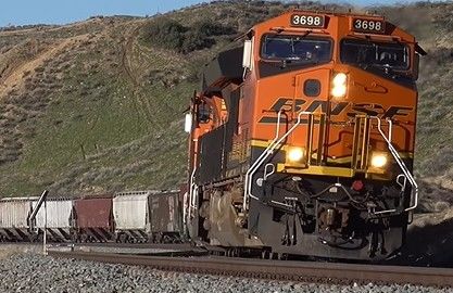 Trasporto ferroviario globale di merci dalla Cina al Canada in modo rapido e tempestivo